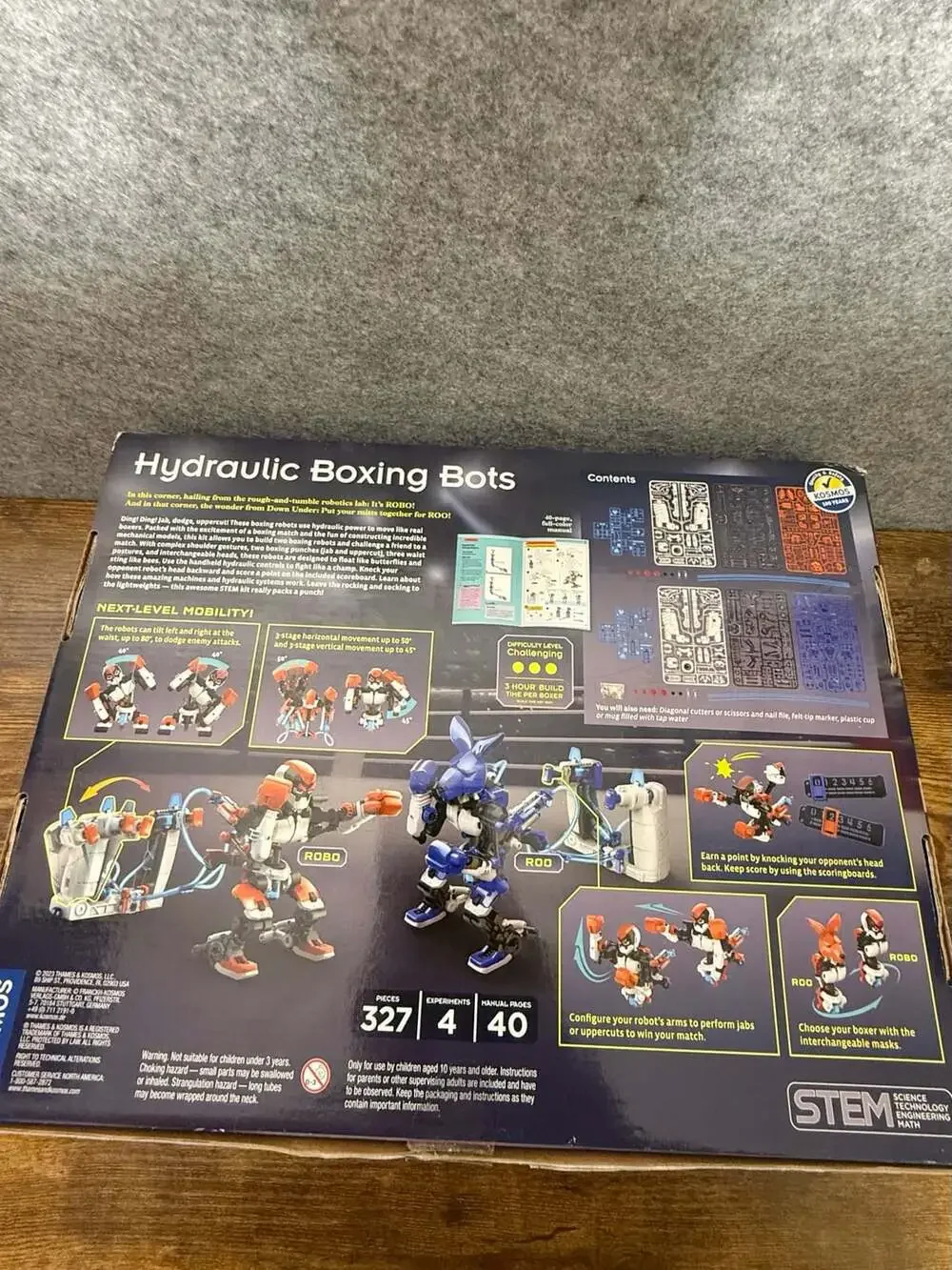 Thames & Kosmos Hydraulic Boxing Bots STEM Experiment Kit